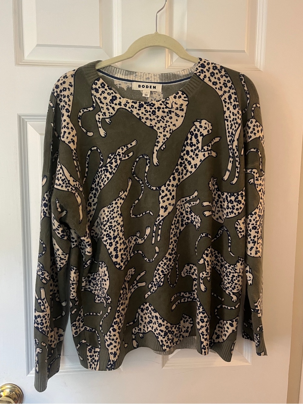 Boden Women's Lydia Cashmere Leopard Sweater Green Large